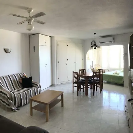 Residencia Butiplaya Beachfront Апартаменты Ла-Кала-де-Михас